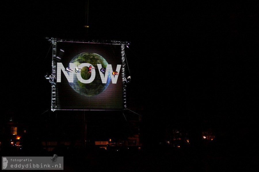 2013-07-04 Wired Aerial Theatre - As The World Tipped (Deventer Op Stelten) 024